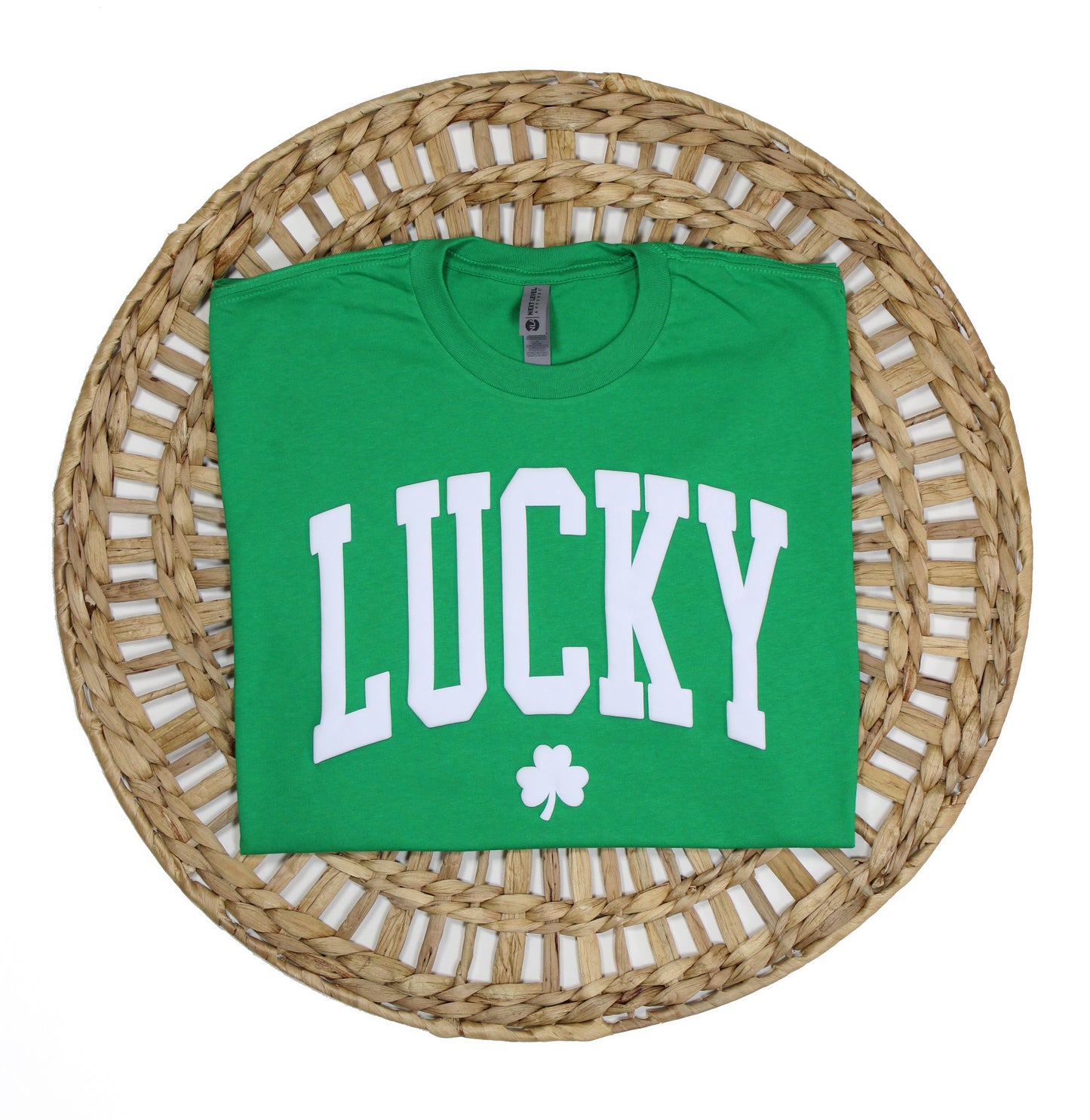 LUCKY TEE with White Puff